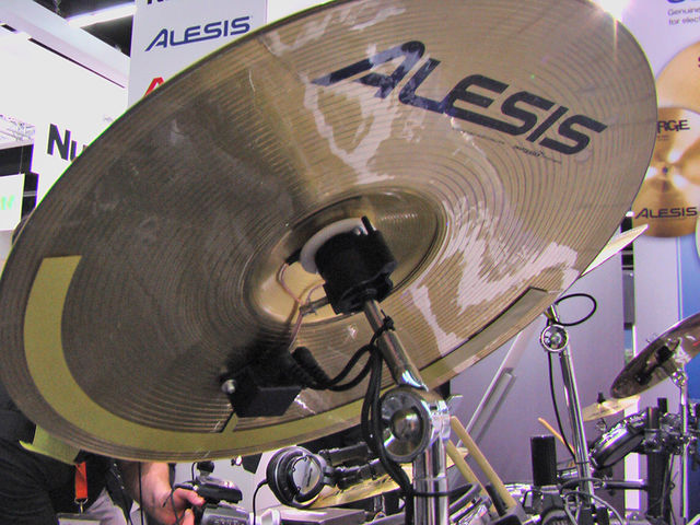 The workings of the Surge series are mounted to the cymbals' underside